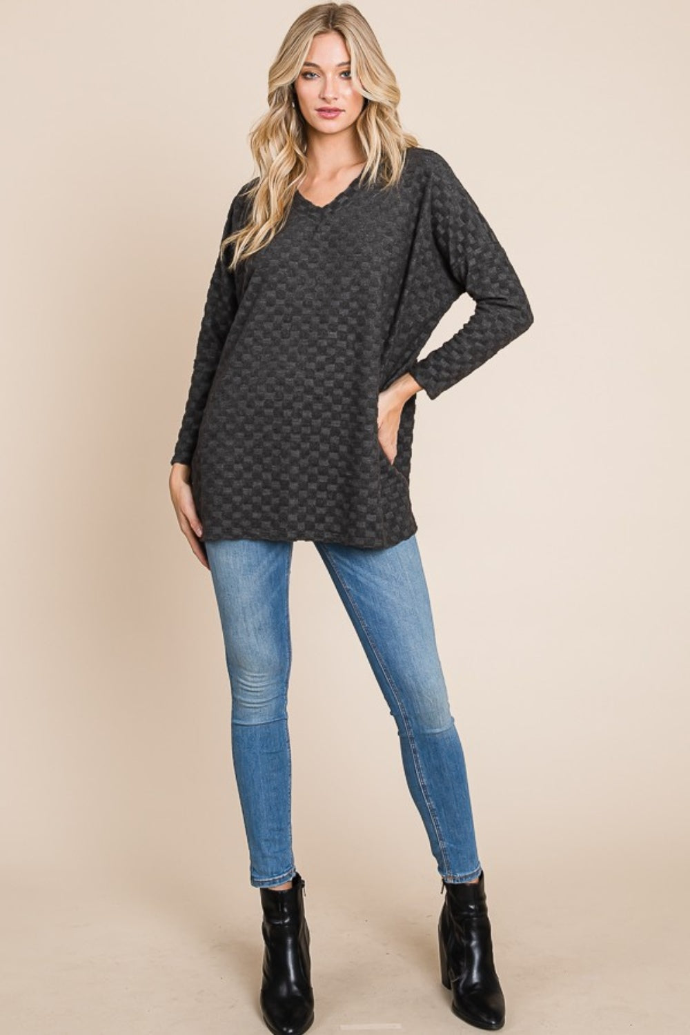 Crepe Contour Checkered Long Sleeve V-Neck T-Shirt