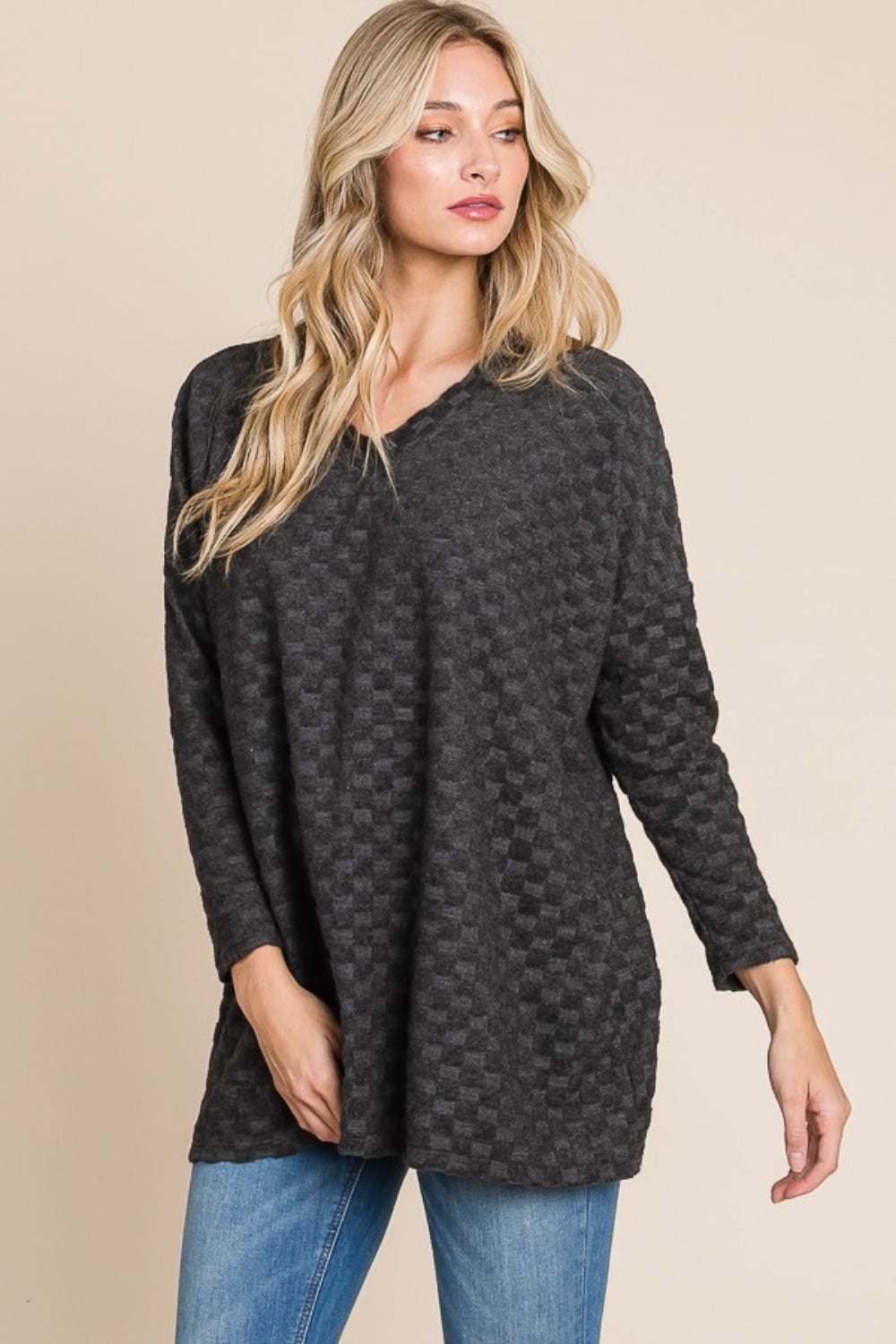 Crepe Contour Checkered Long Sleeve V-Neck T-Shirt