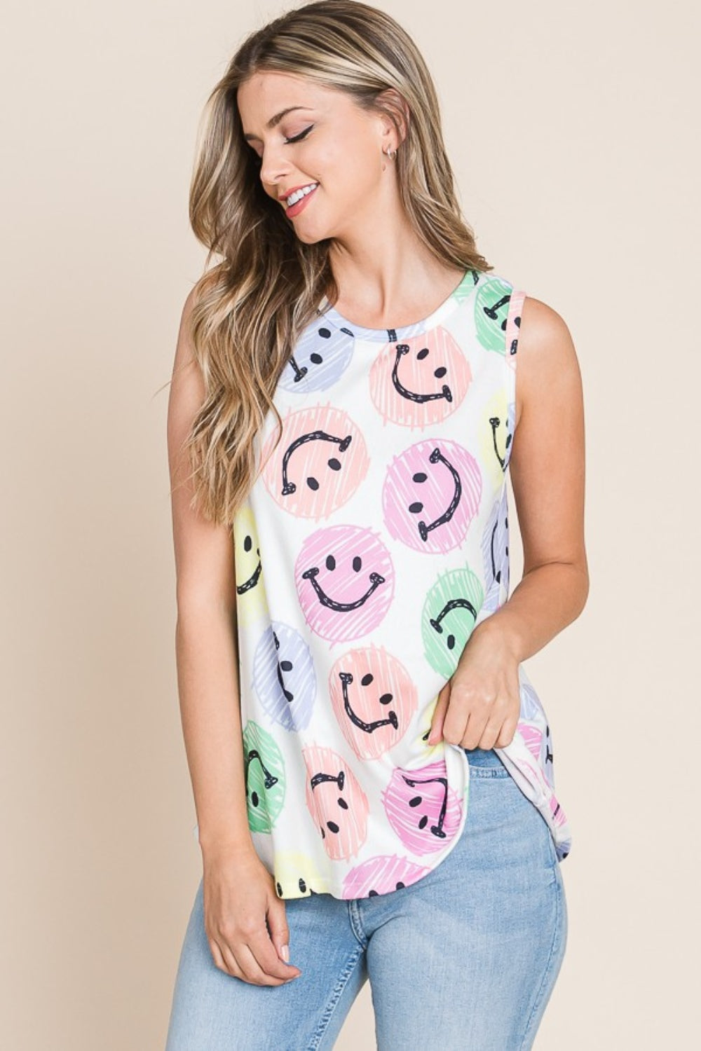 Sansplay Smiley Face Round Neck Tank