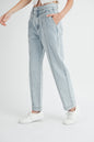 Pleated Front Detail Straight Jeans